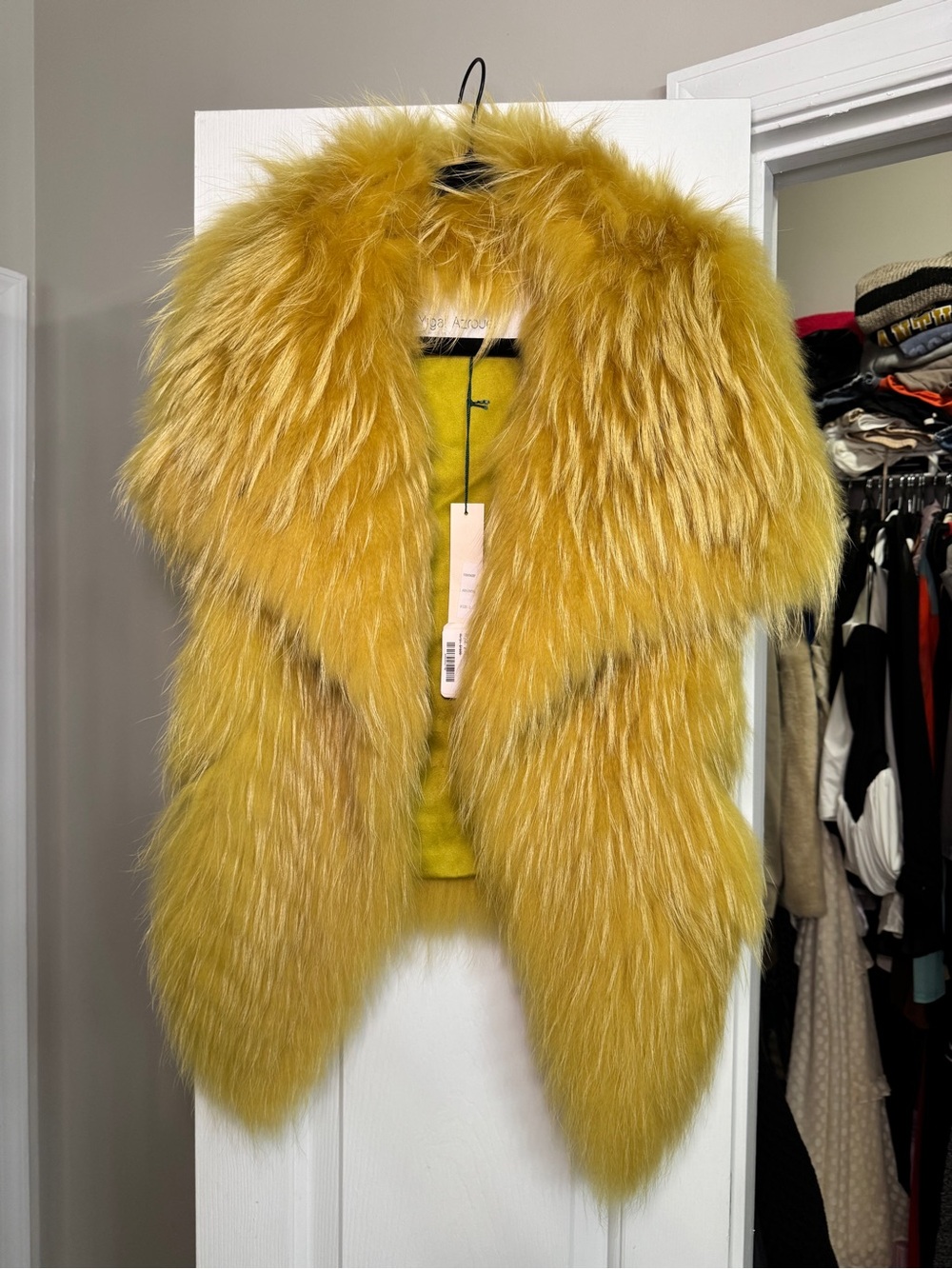 Yigal Azrouël Mustard Yellow Statement Fur Vest Sz 2 NWT